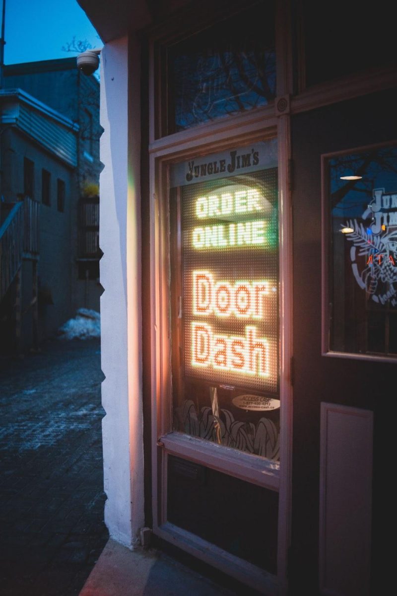 DoorDash for Fast Cash: Students Turn to Delivery Service for Extra Funds Due to COVID-19